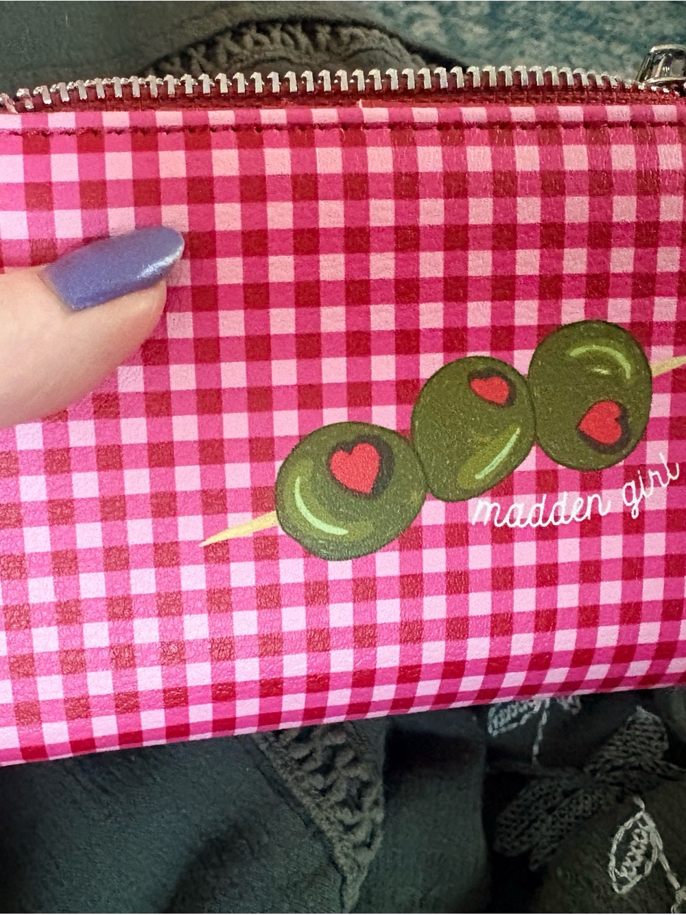Madden Girl Pink Gingham Kids Zip Wallet with Olive Heart Detail